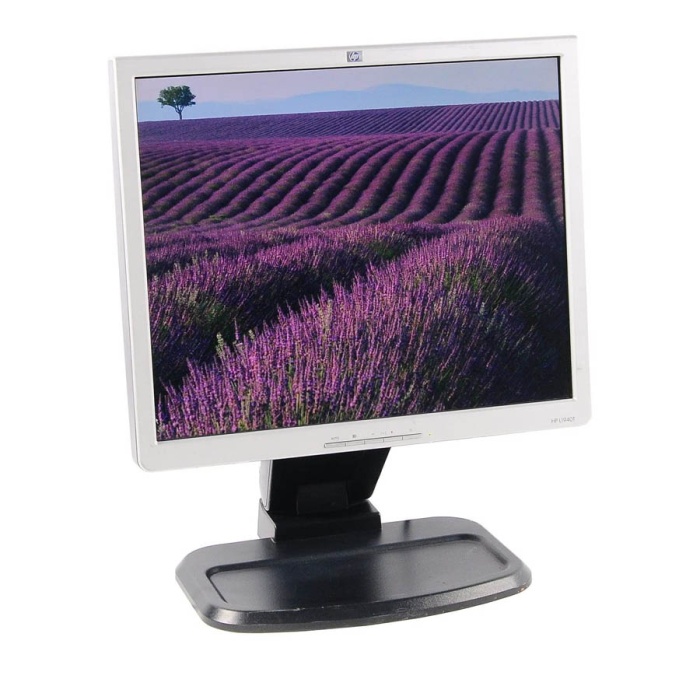 Used Monitor L1940T TFT/HP/19"/1280x1024/Silver/Black/D-SUB & DVI-D & USB HUB