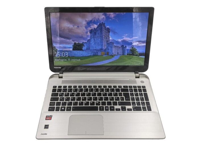 Toshiba Satellite S50D-B 15.4" Refurbished Grade A (A10-7300/6GB/128GB SSD/Radeon R6/W10 PRO)